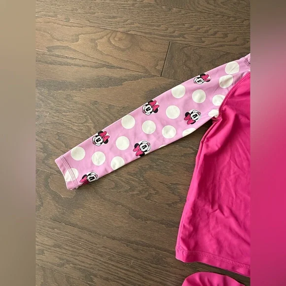 Disney Minnie Mouse Girls Swim Set Rash Guard Bikini XS 4–5 pink - Picture 12 of 16